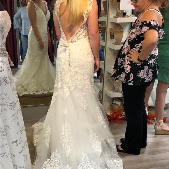 Private collection-never worn wedding dress! - Picture 2 of 5